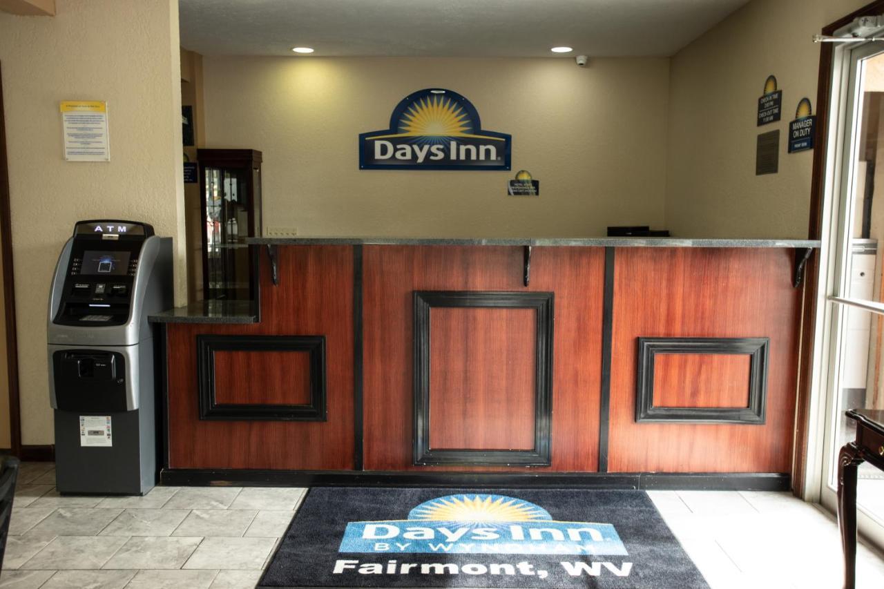 Days Inn By Wyndham Fairmont Εξωτερικό φωτογραφία