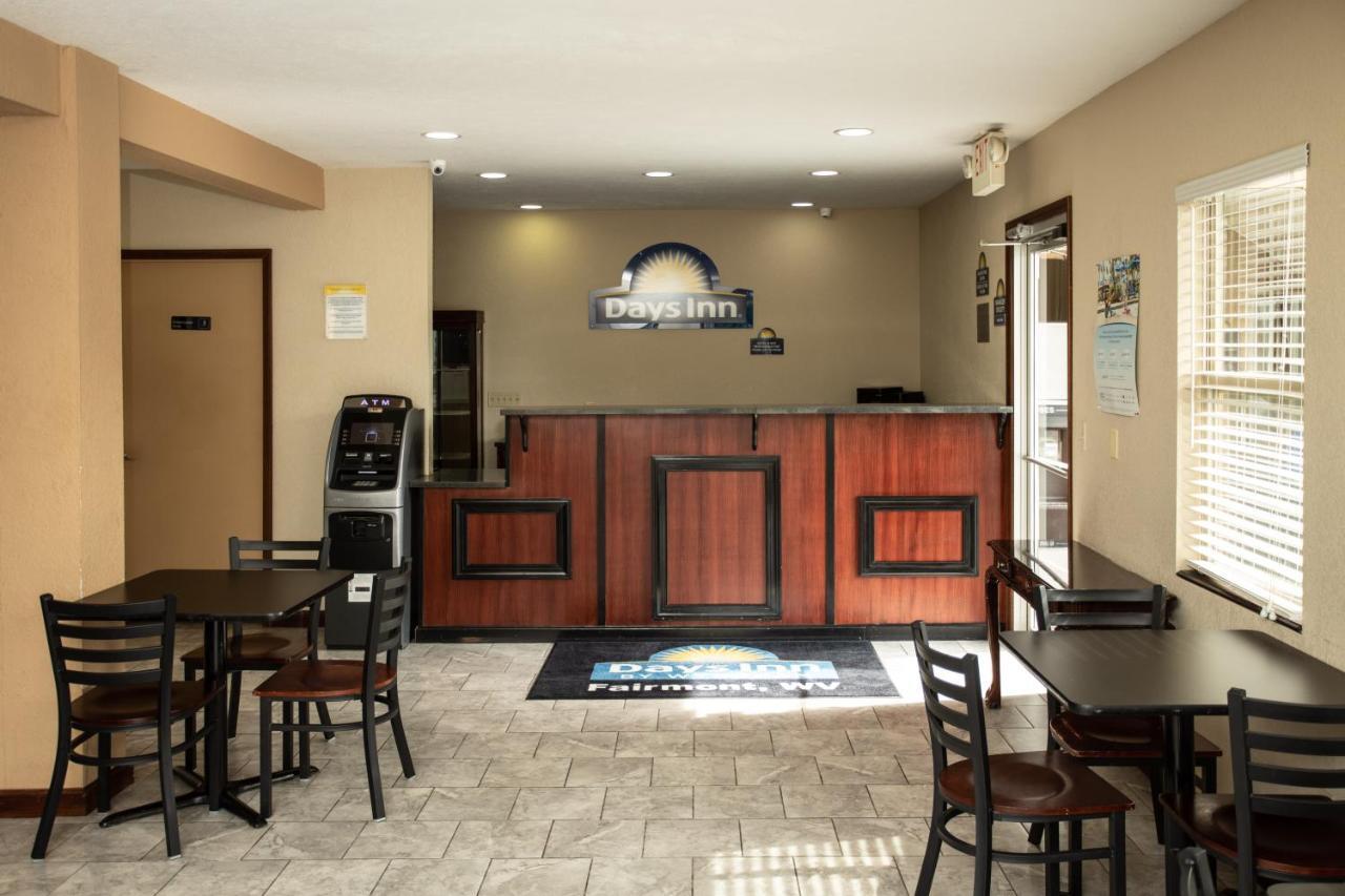 Days Inn By Wyndham Fairmont Εξωτερικό φωτογραφία